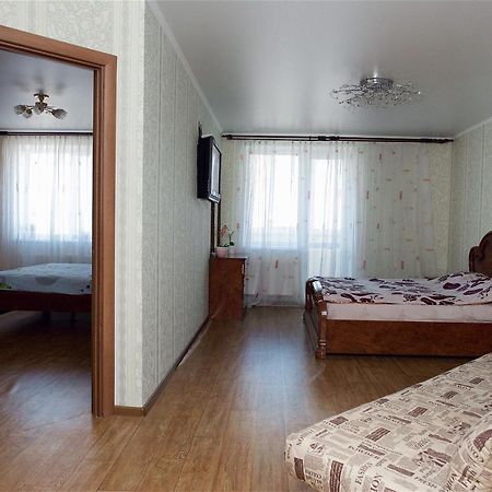 Двохкімнатні Апартаменти В Новому Жк Біля Дніпра! Cerkasî Exterior foto